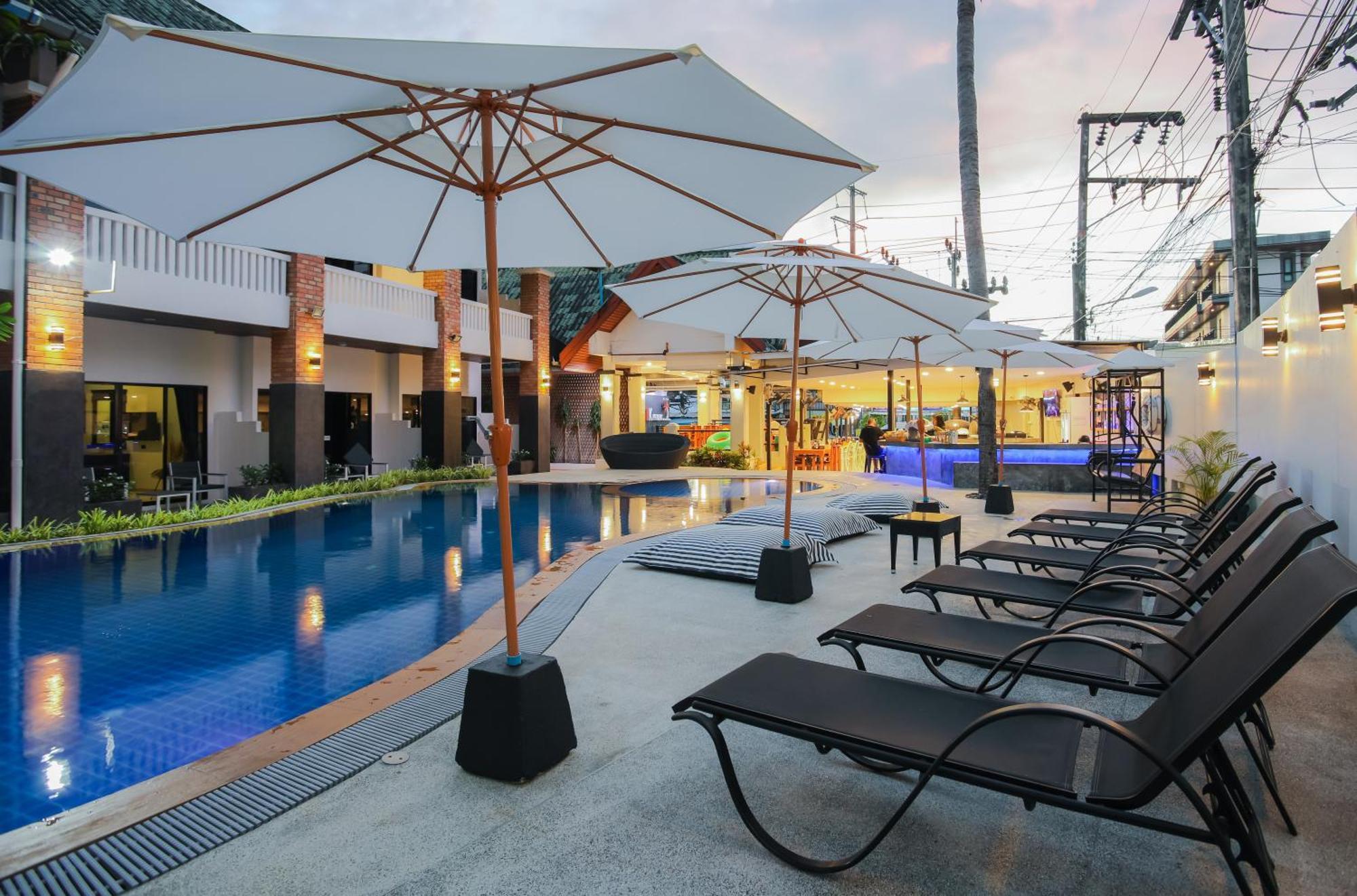 Etk Patong Resort 外观 照片