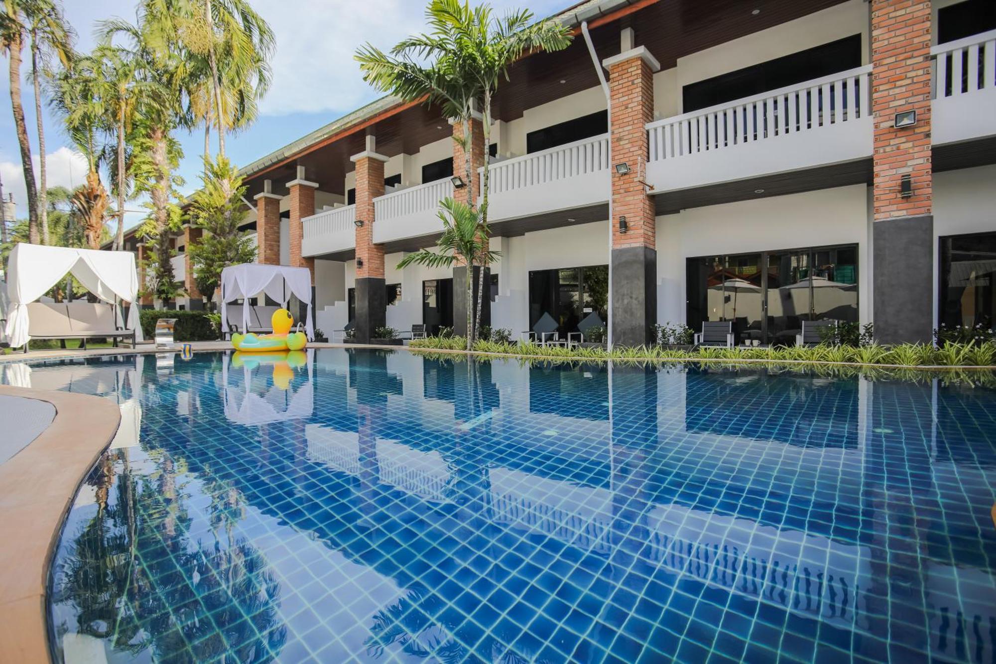 Etk Patong Resort 外观 照片